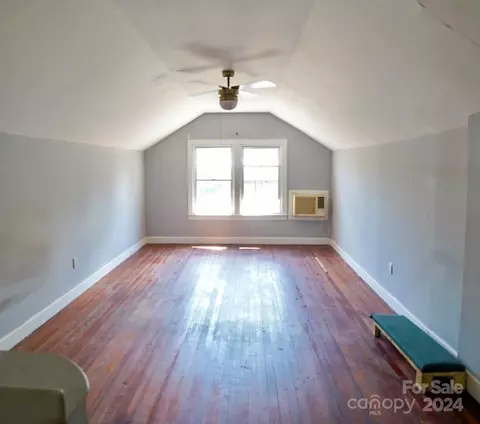 147 Walnut Ave, Spruce Pine, NC 28777 photo 12