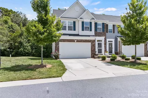 2586 Norman Isle Dr, Denver, NC 28037