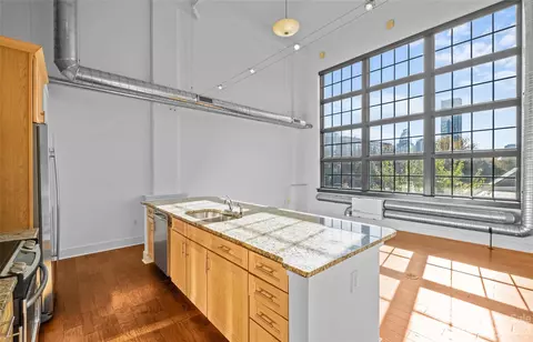 715 N Graham 205 St #205, Charlotte, NC 28202