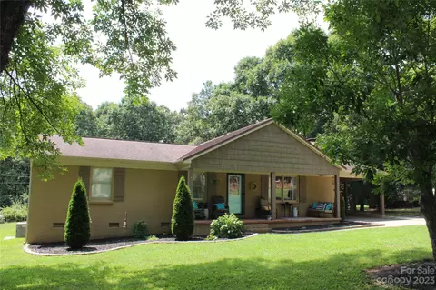 209 Chadwick Dr, Kings Mountain, NC 28086