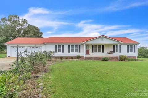 348 W V Thompson St, Rutherfordton, NC 28139