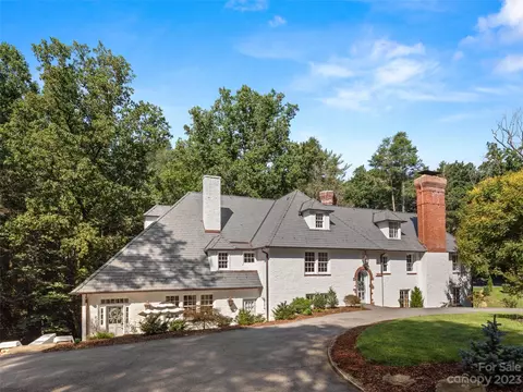 3 Fairway Pl, Asheville, NC 28803