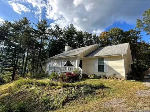 599 Timber Leaf Dr, Sylva, NC 28779