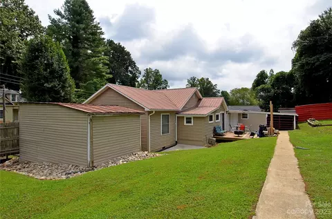 203 Maple Ave, Marion, NC 28752 photo 3