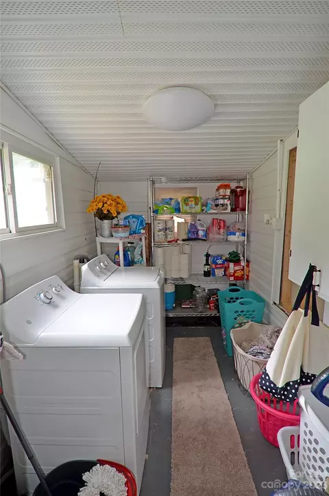 203 Maple Ave, Marion, NC 28752 photo 15