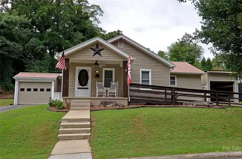 203 Maple Ave, Marion, NC 28752