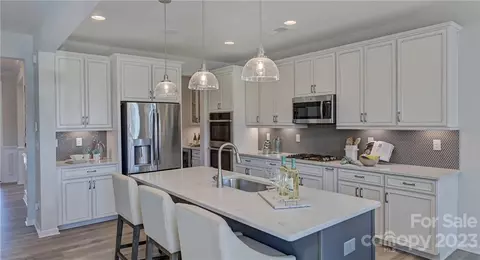 106 Winterberry St, Mooresville, NC 28117
