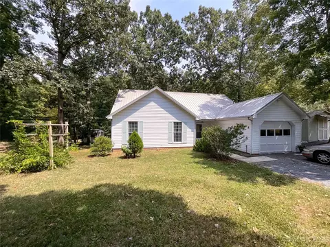 2711 Bobwhite Cir, Wingate, NC 28174