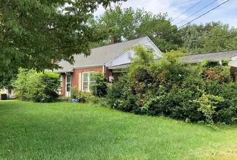 106 104 Pinewood Rd, Granite Falls, NC 28630