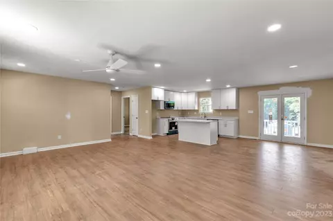 2219 Comb Way, Lancaster, SC 29720 photo 6