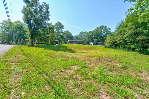 818 Cabaniss Dr, Shelby, NC 28150