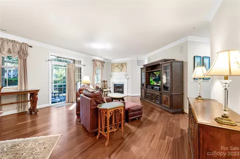 8937 Rosalyn Glen Rd, Cornelius, NC 28031