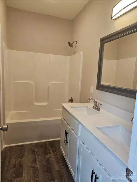 615 Sunset Cir, Lancaster, SC 29720 photo 9