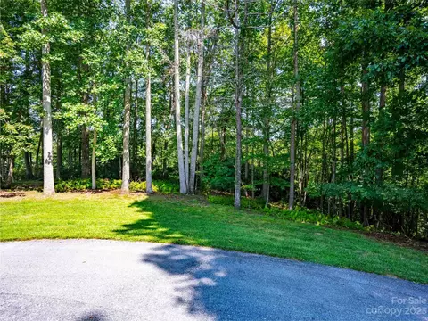 78 Poplar Forest 266 Trce #266, Hendersonville, NC 28739