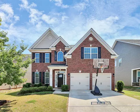 6013 Varesk Ln, Lancaster, SC 29720