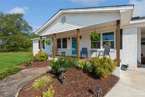 226 Cauthen St, Heath Springs, SC 29058