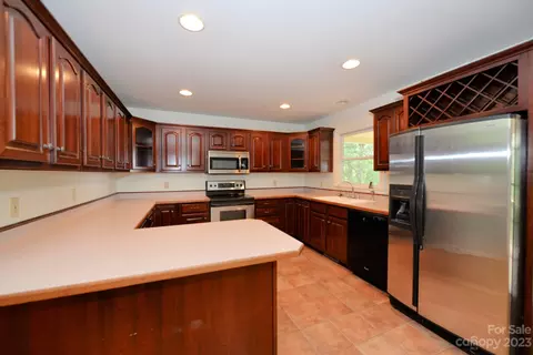 253 Appleton Dr, Sylva, NC 28779 photo 13