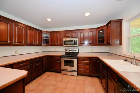 253 Appleton Dr, Sylva, NC 28779 photo 15