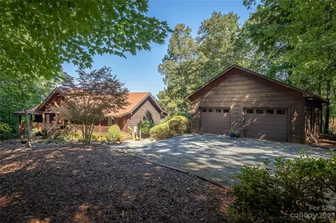 279 Outback Trl, Nebo, NC 28761
