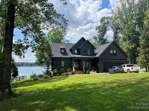 3817 Chevlot Hills Rd, Sherrills Ford, NC 28673