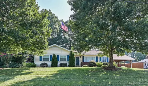 2340 Gaines Ave, Gastonia, NC 28054