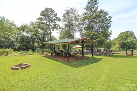4749 Patton Rd, Morganton, NC 28655 photo 10