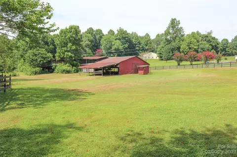 4749 Patton Rd, Morganton, NC 28655 photo 5