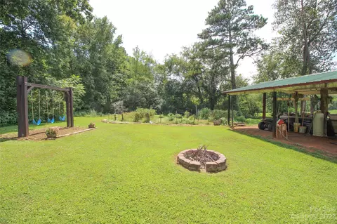 4749 Patton Rd, Morganton, NC 28655 photo 9
