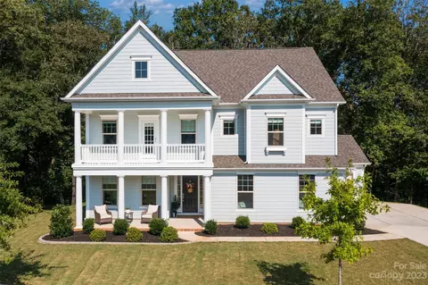 1604 Thatcher Xing, Clover, SC 29710