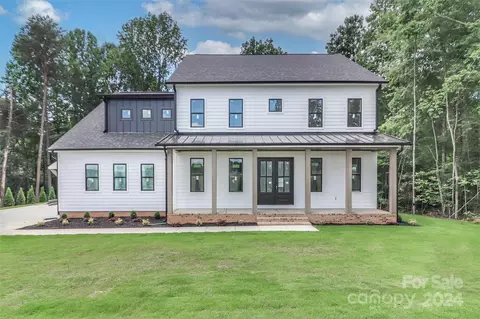 4443 Giles Ave, Sherrills Ford, NC 28673