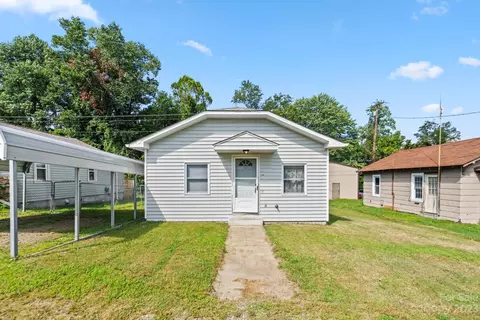 126 Central Ave, Swannanoa, NC 28778
