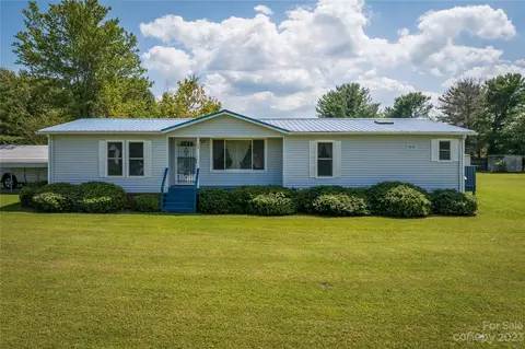 16 Stan De La Dr, Taylorsville, NC 28681