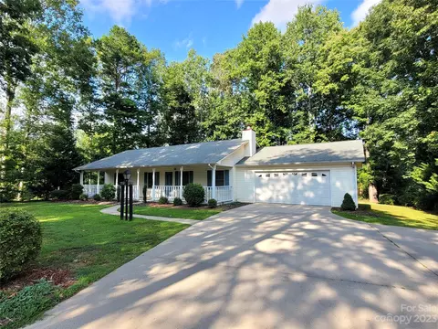 4425 Burkemont Rd, Morganton, NC 28655