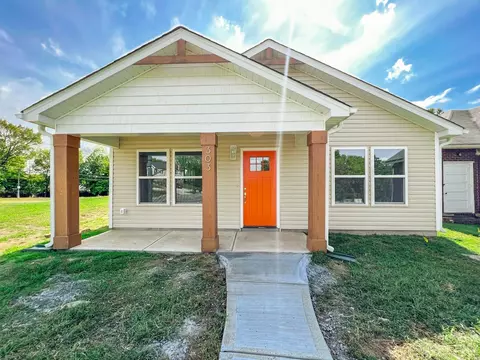 303 Cabarrus W Ave W, Concord, NC 28025