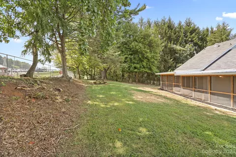 185 Substation Rd, Canton, NC 28716 photo 32