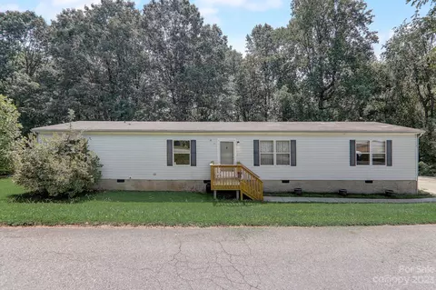 15 Flowering Dogwood Dr, Candler, NC 28715