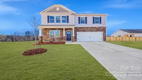 3848 Rosewood Dr, Mount Holly, NC 28120