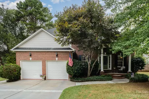 694 Langtree Rd, Mooresville, NC 28117
