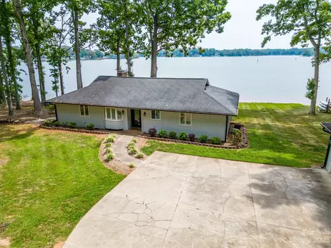 4962 Lynwood Ln, Sherrills Ford, NC 28673