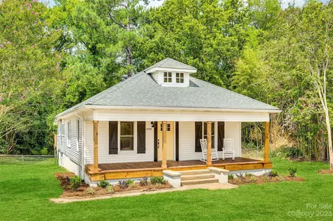 4595 Edgeland Rd, Edgemoor, SC 29712