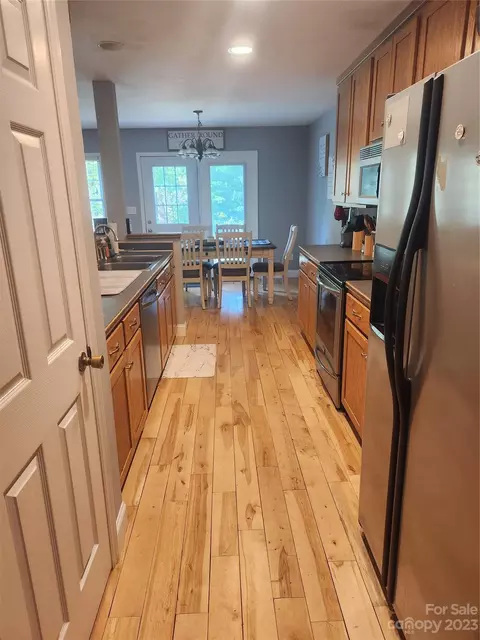 120 Bobcat Path, Marion, NC 28752 photo 15