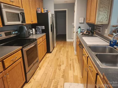 120 Bobcat Path, Marion, NC 28752 photo 14
