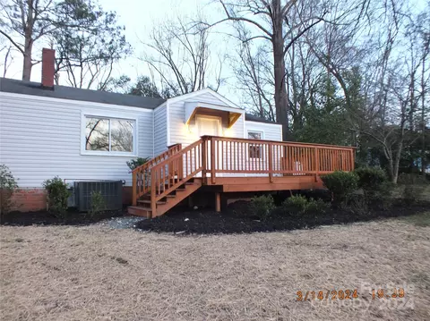 443 W Springs St, Lancaster, SC 29720