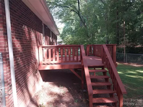 116 Ramsgate Dr, Shelby, NC 28152 photo 3