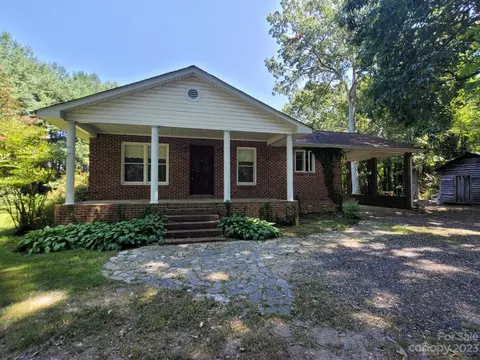 818 Saint Marks Church Rd, Bessemer City, NC 28016