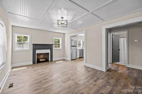 804 Nichols Rd, Lancaster, SC 29720 photo 2