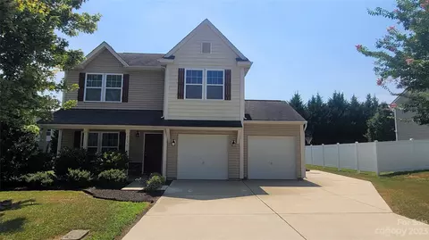 1170 Valley St, Statesville, NC 28677
