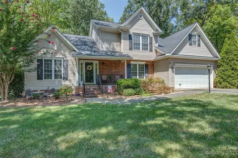 500 Ethelyn Ave, Lowell, NC 28098