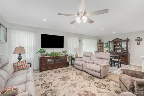 310 Damask Dr, Lancaster, SC 29720 photo 6