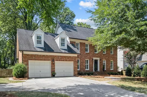 9526 Hanover South Trl, Charlotte, NC 28210